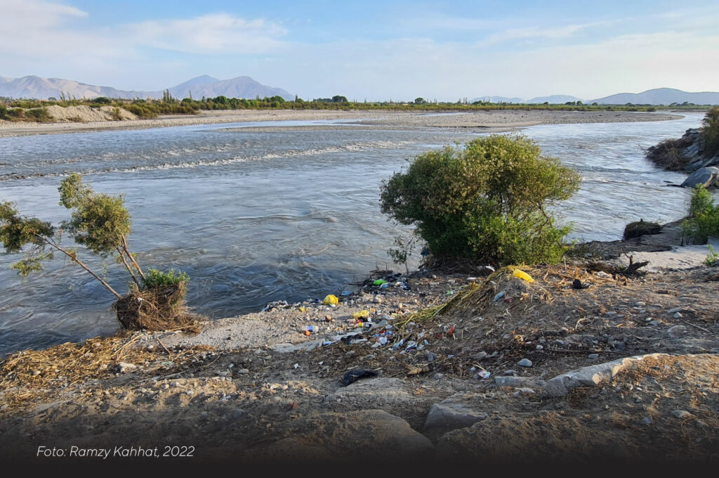 El plástico invade al mar peruano, amenazando un ecosistema entero | Instituto de la Naturaleza, Tierra y Energía (INTE-PUCP)